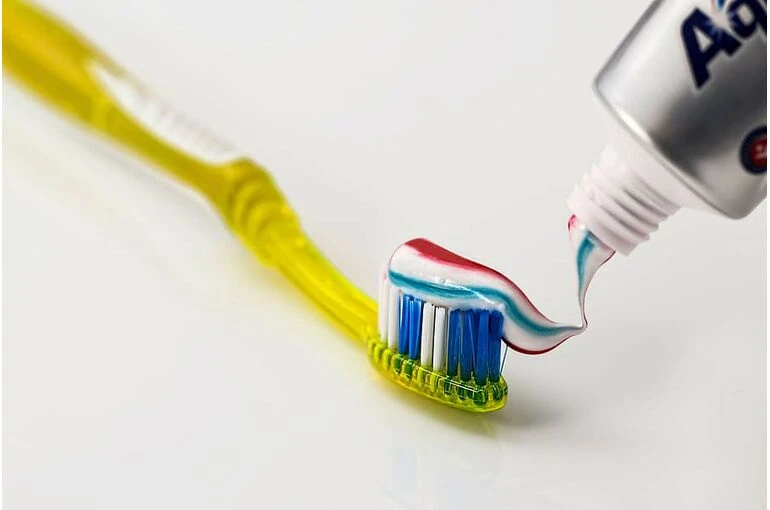 歯医者に行く前には歯磨きをする？しない？